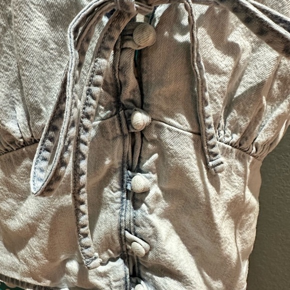 Levi's Light Blue Puff Sleeve Blouse. Milkmaid - Picture 5 of 11